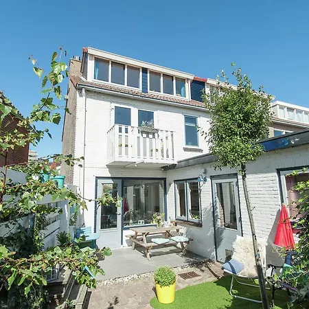 Cozy Holiday Home In Egmond Aan Zee Near Beach
